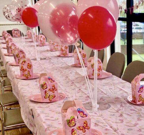 Fresh, fun and ready to go.
Perfect kids party lunch boxes