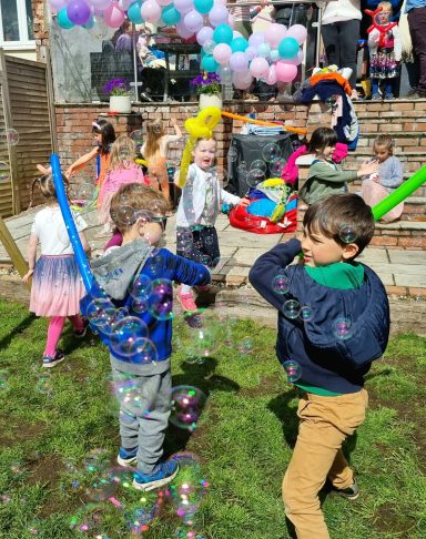 Balloon modelling for children's party